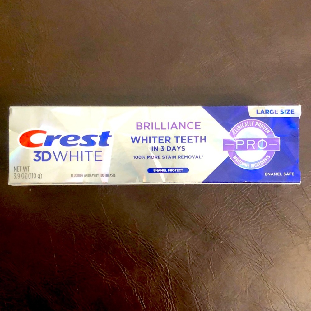 CREST 3D White BRILLIANCE